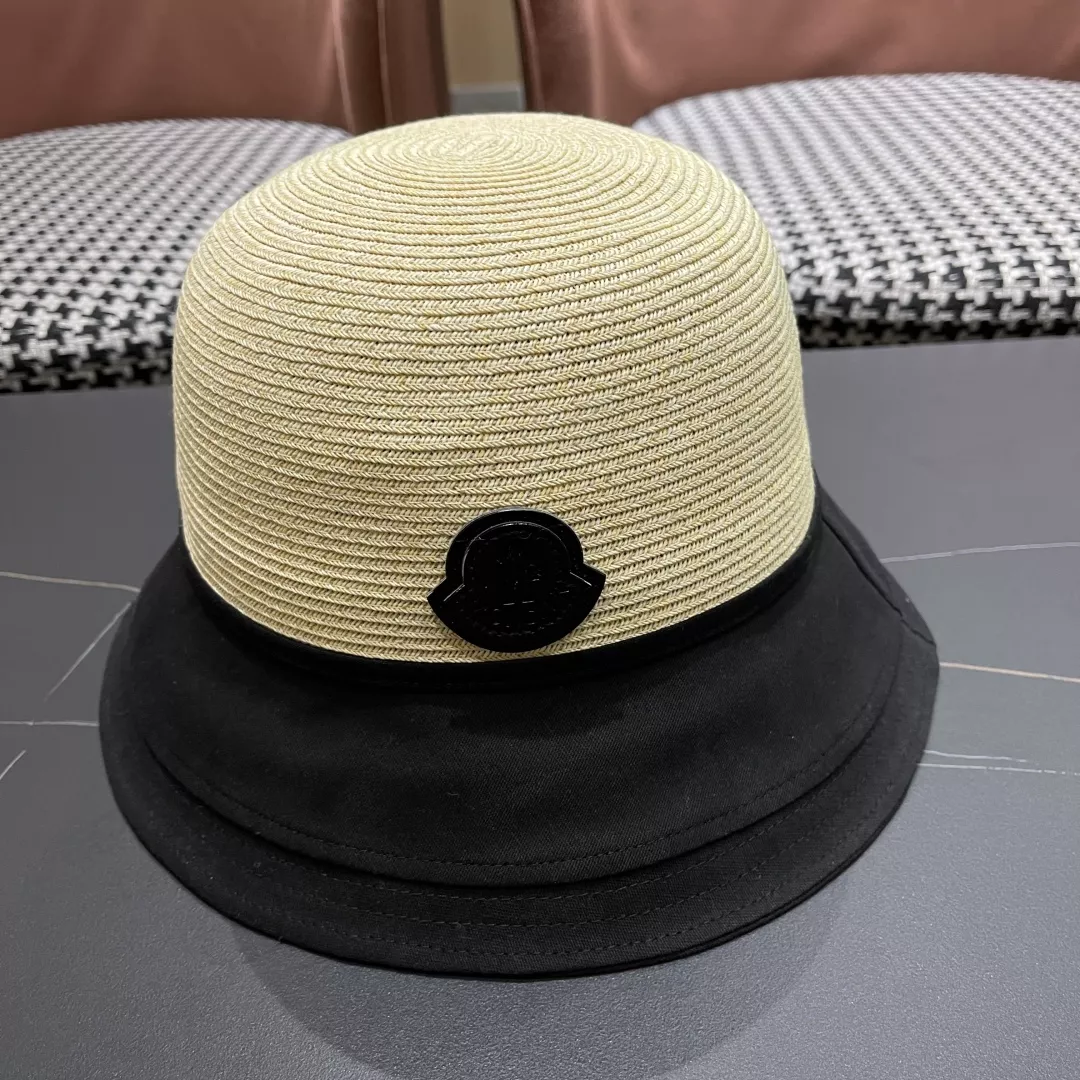 Compact 7453 Moncler Caps