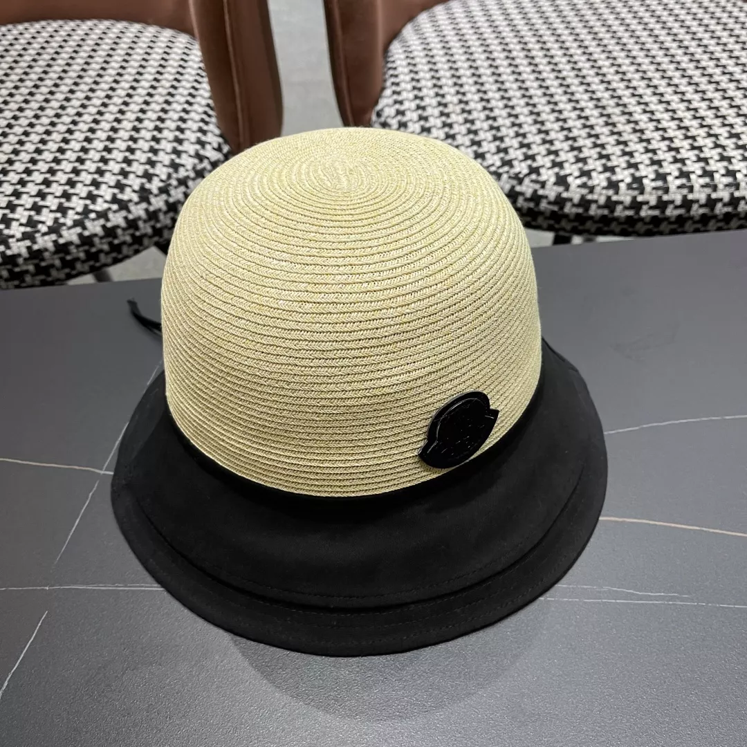 Compact 7453 Moncler Caps