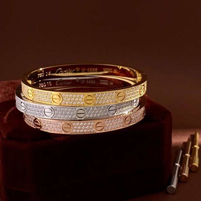 Compact 7631 Cartier bracelets