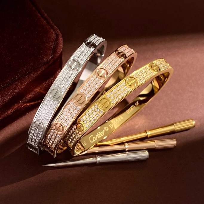 Compact 7631 Cartier bracelets