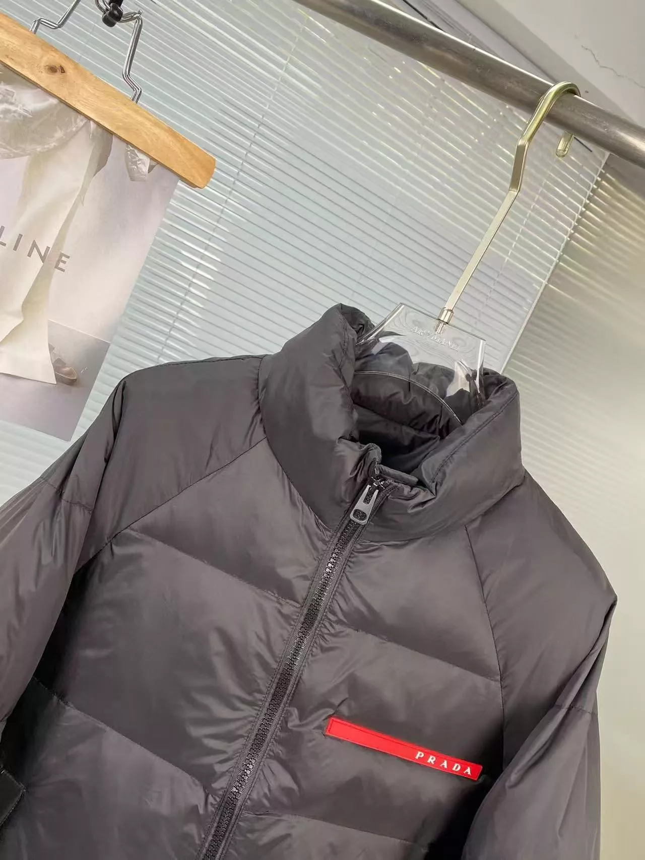 Compact 7711 Prada Down Feather Coat Long Sleeved For Men