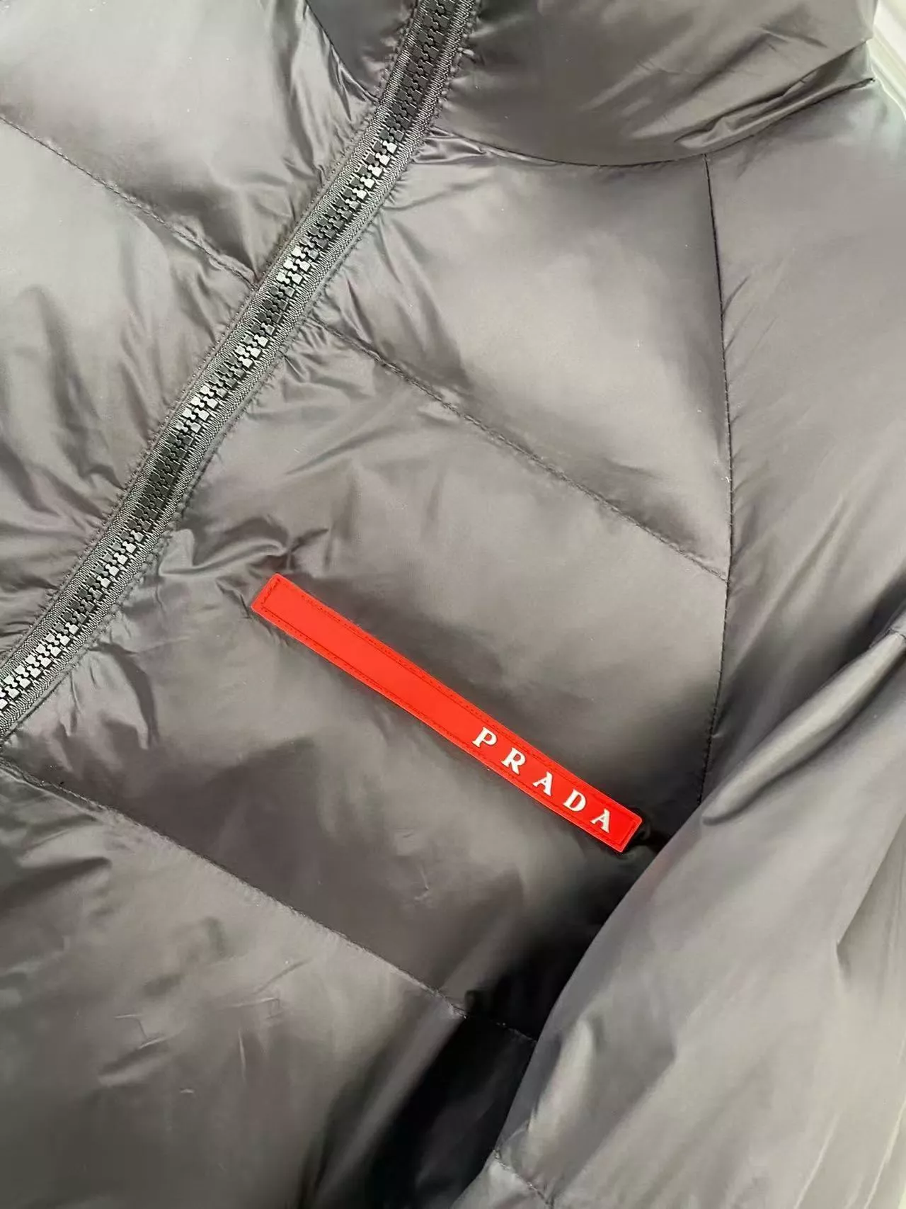 Compact 7711 Prada Down Feather Coat Long Sleeved For Men