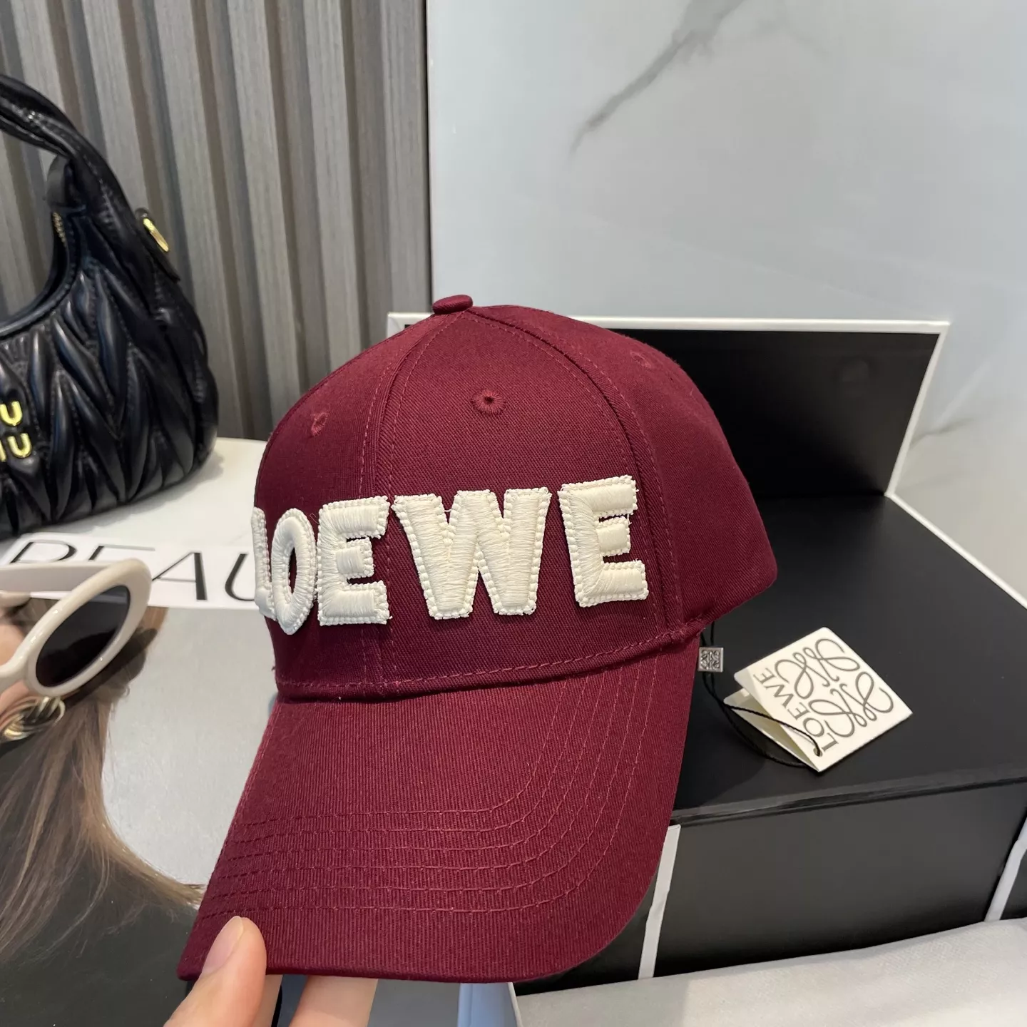Compact 7716 LOEWE Caps