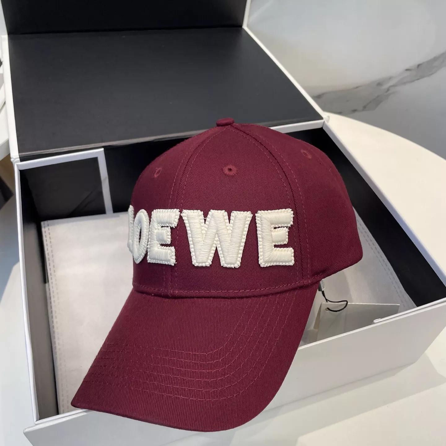 Compact 7716 LOEWE Caps