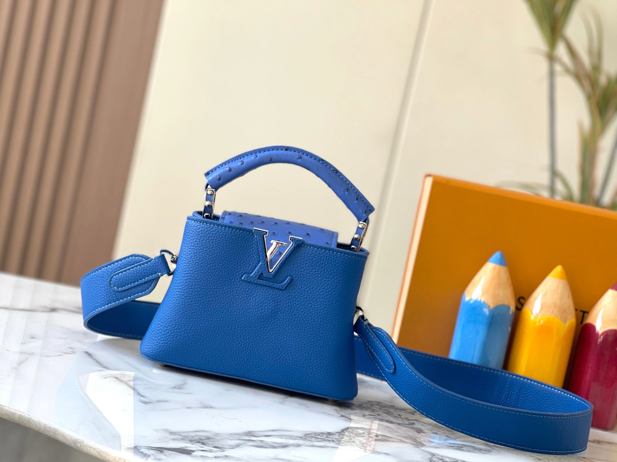 Compact 7734 Louis Vuitton AAA Quality Messenger Bags For Women