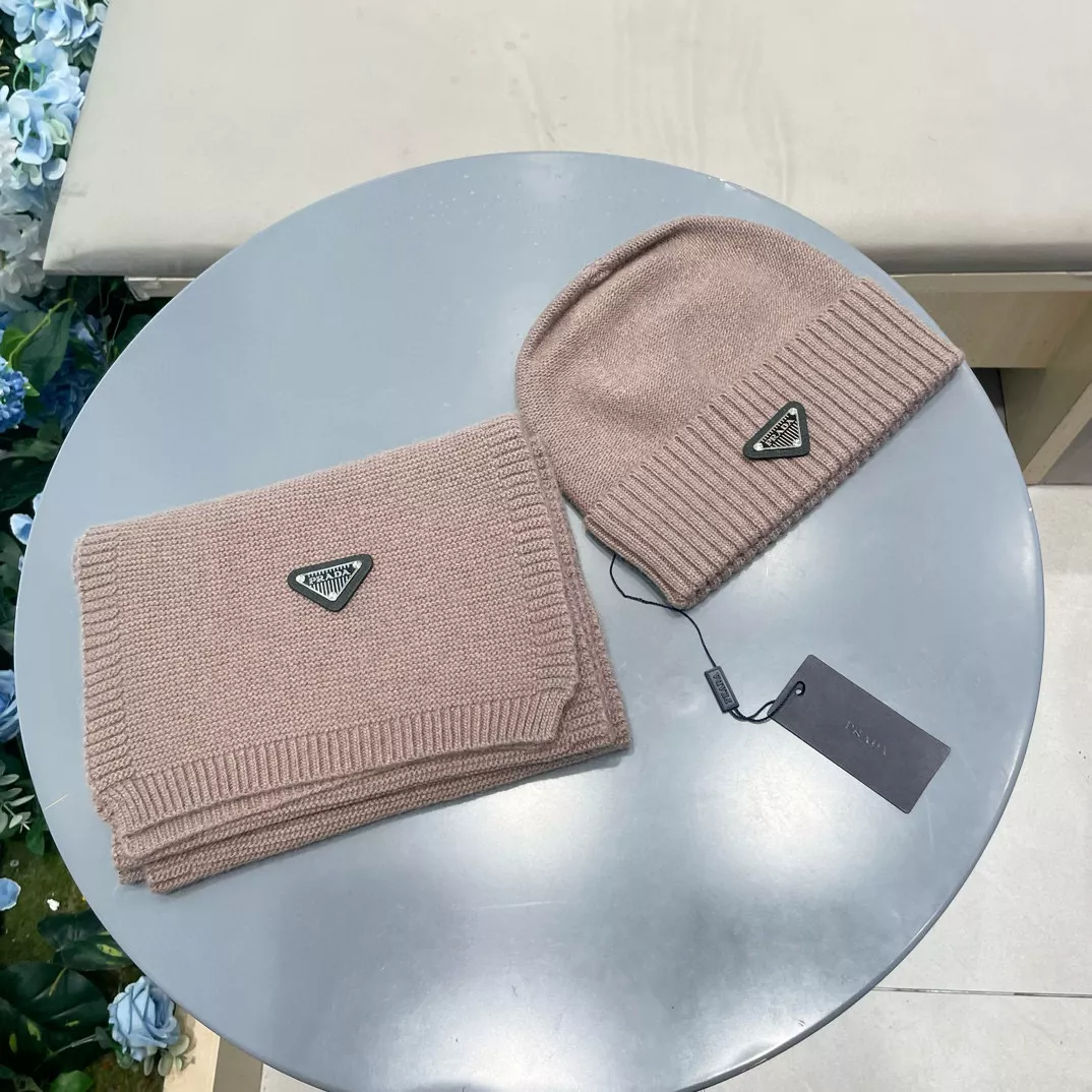 Compact 7754 Prada Hat and Scarf Set
