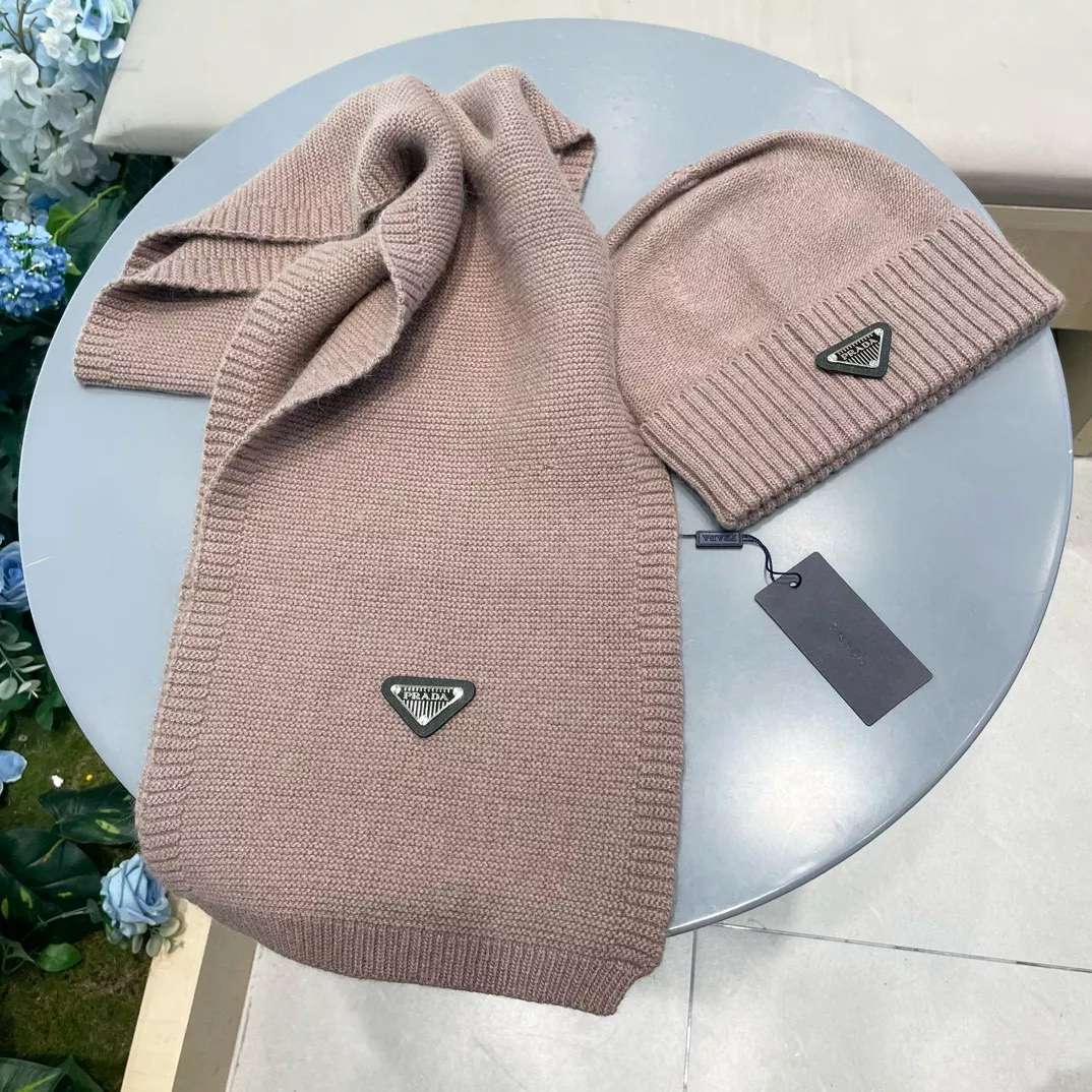 Compact 7754 Prada Hat and Scarf Set