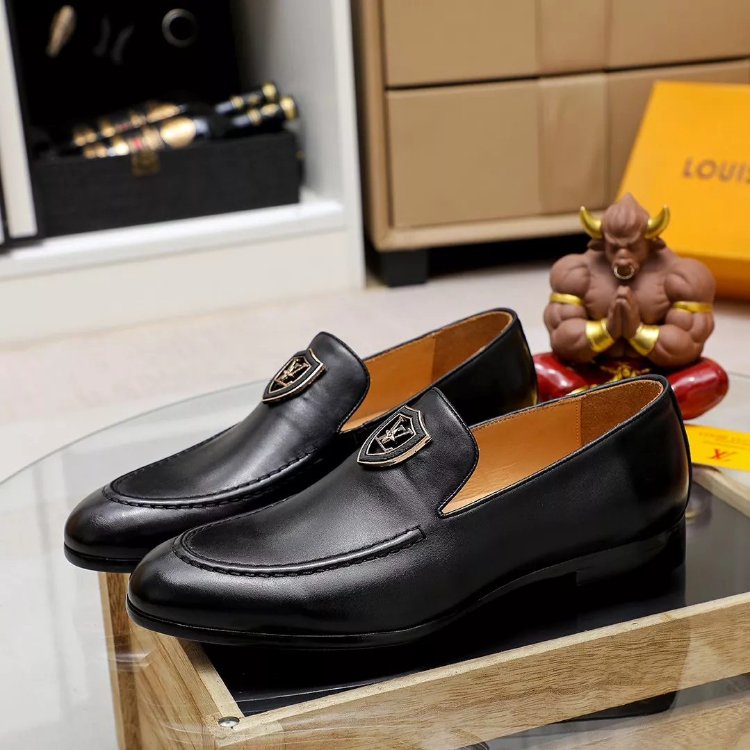 Compact 7798 Louis Vuitton LV Oxfords Shoes For Men