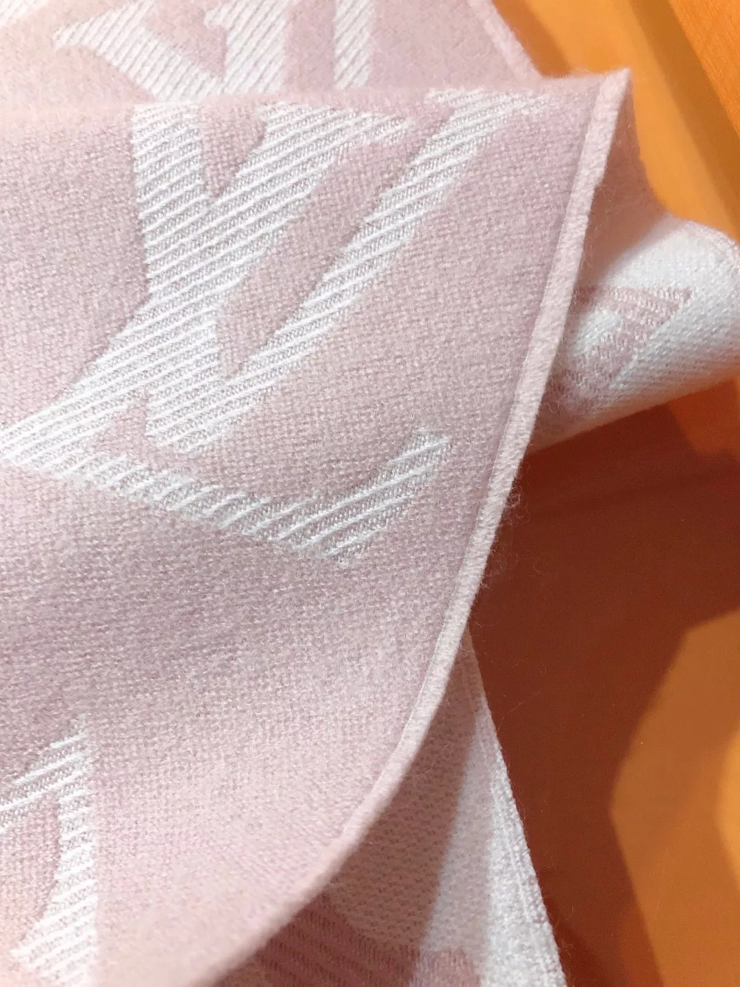 Compact 781 Louis Vuitton Scarf For Women
