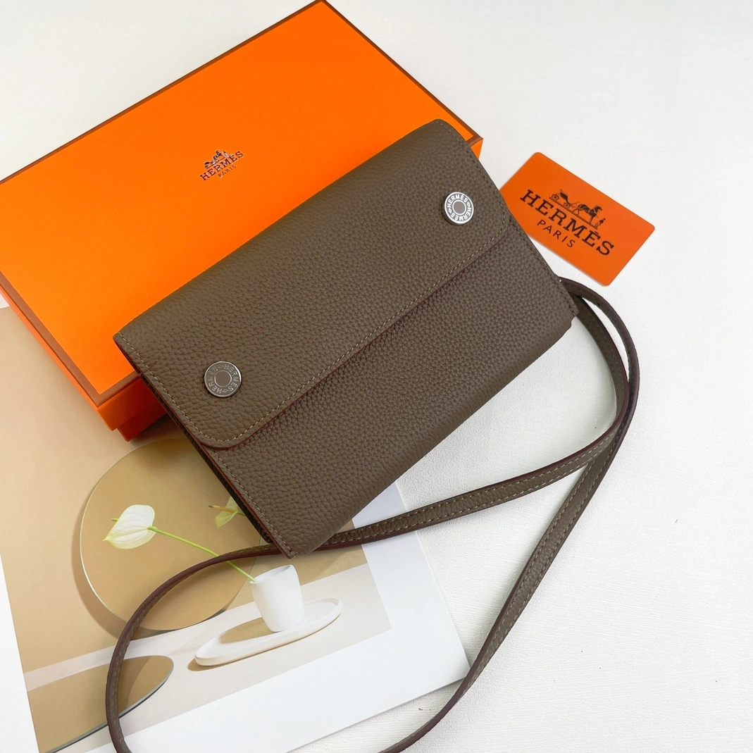 Compact 7918 Hermes AAA Quality Messenger Bags For Women