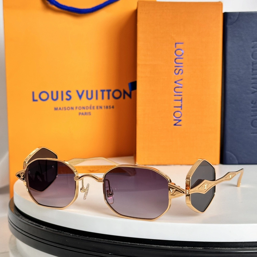 Compact 792 Louis Vuitton AAA Quality Sunglasses