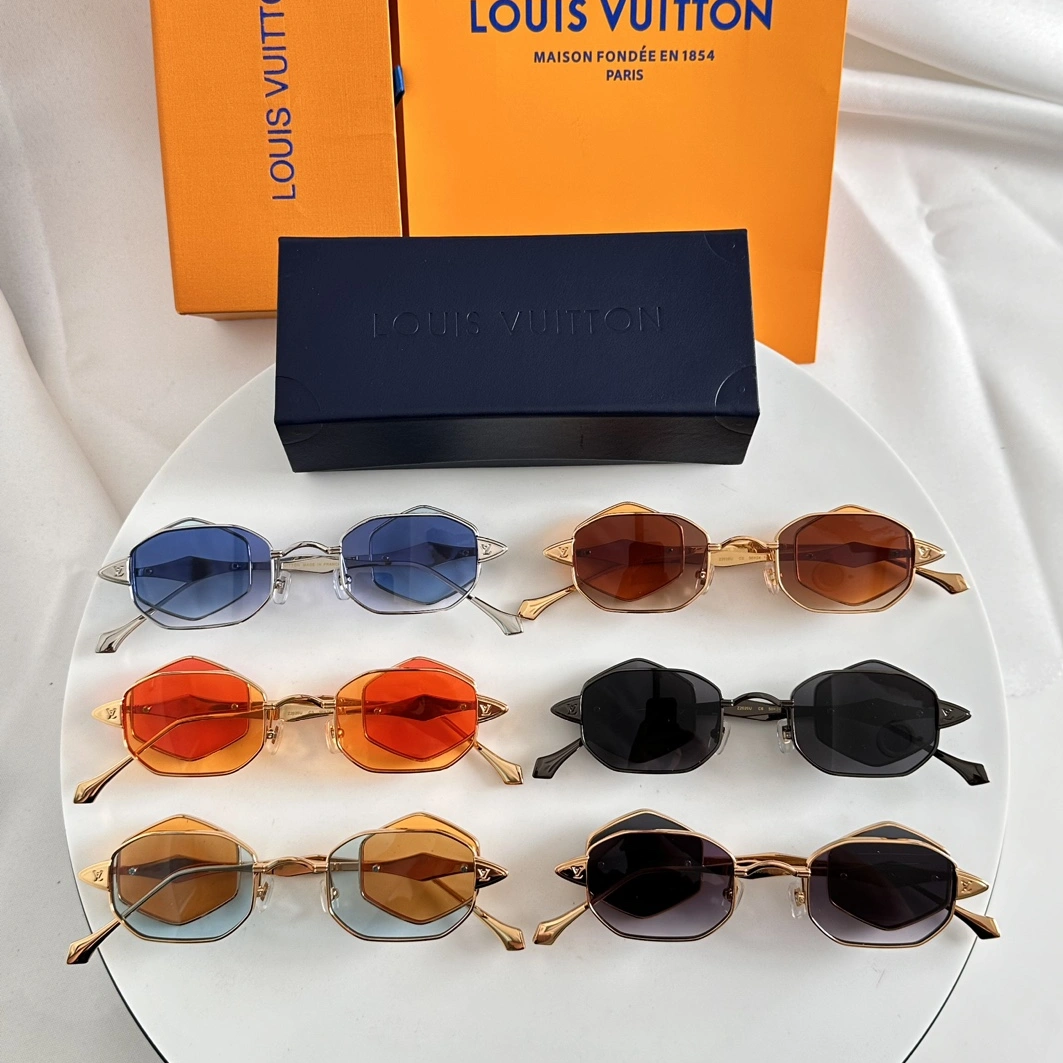 Compact 792 Louis Vuitton AAA Quality Sunglasses