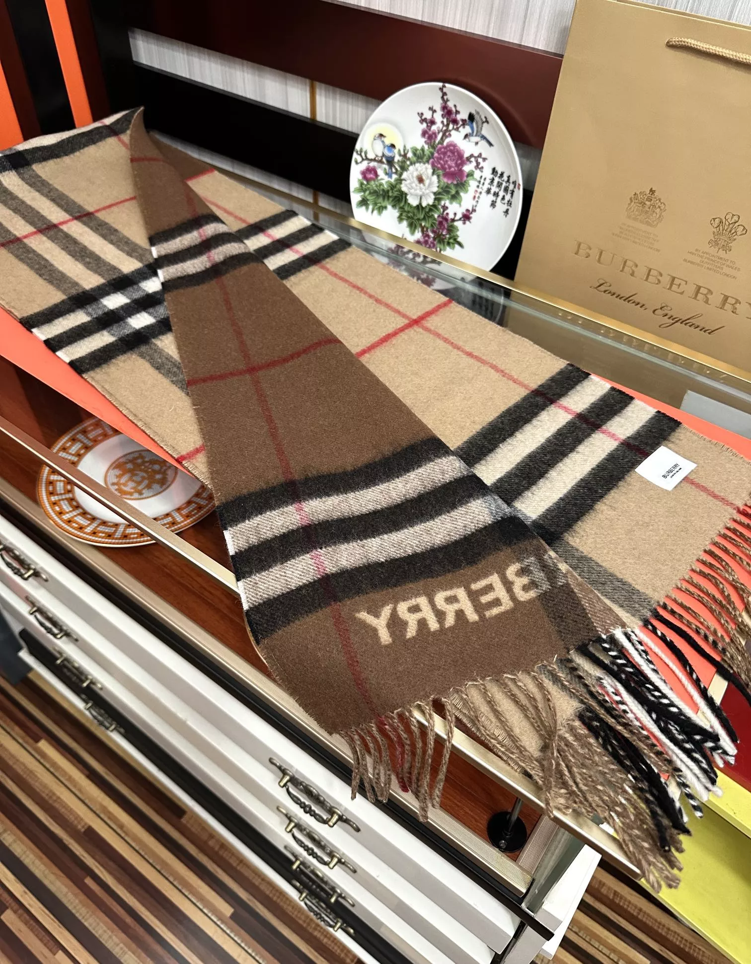 Compact 8018 Burberry Scarf For Women