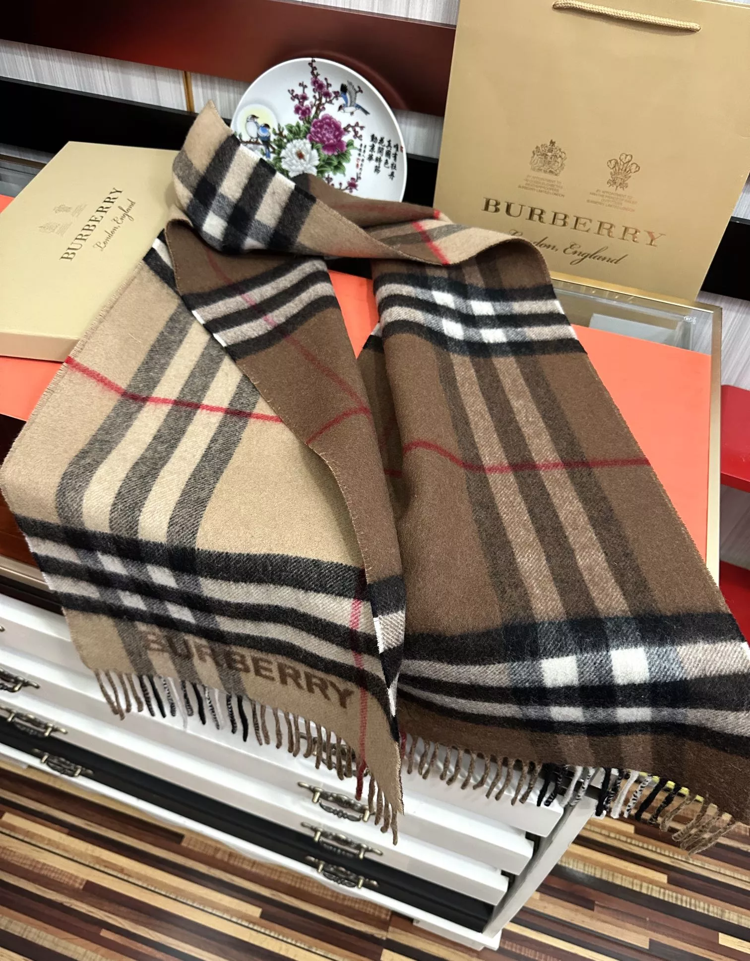 Compact 8018 Burberry Scarf For Women