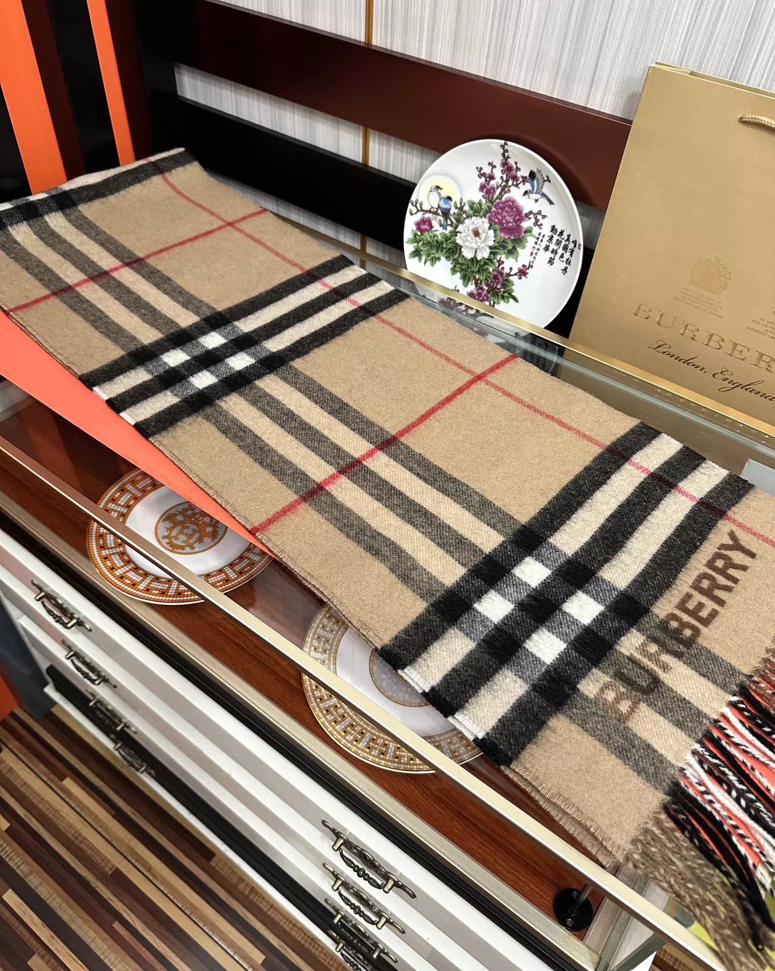 Compact 8018 Burberry Scarf For Women