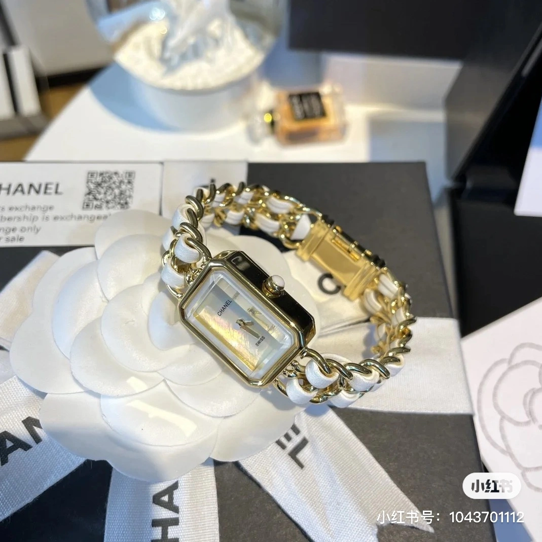 Compact 8036 Chanel Watches In Gold For Women