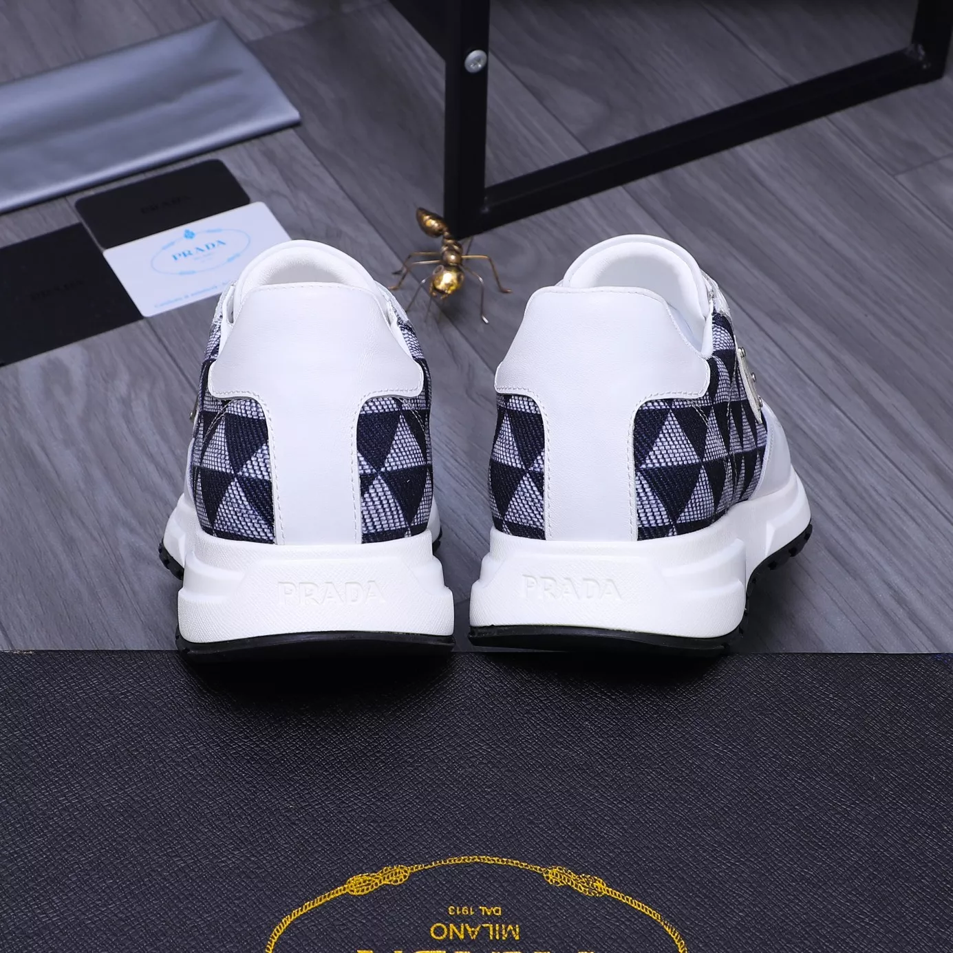 Compact 8189 Prada Casual Shoes For Men
