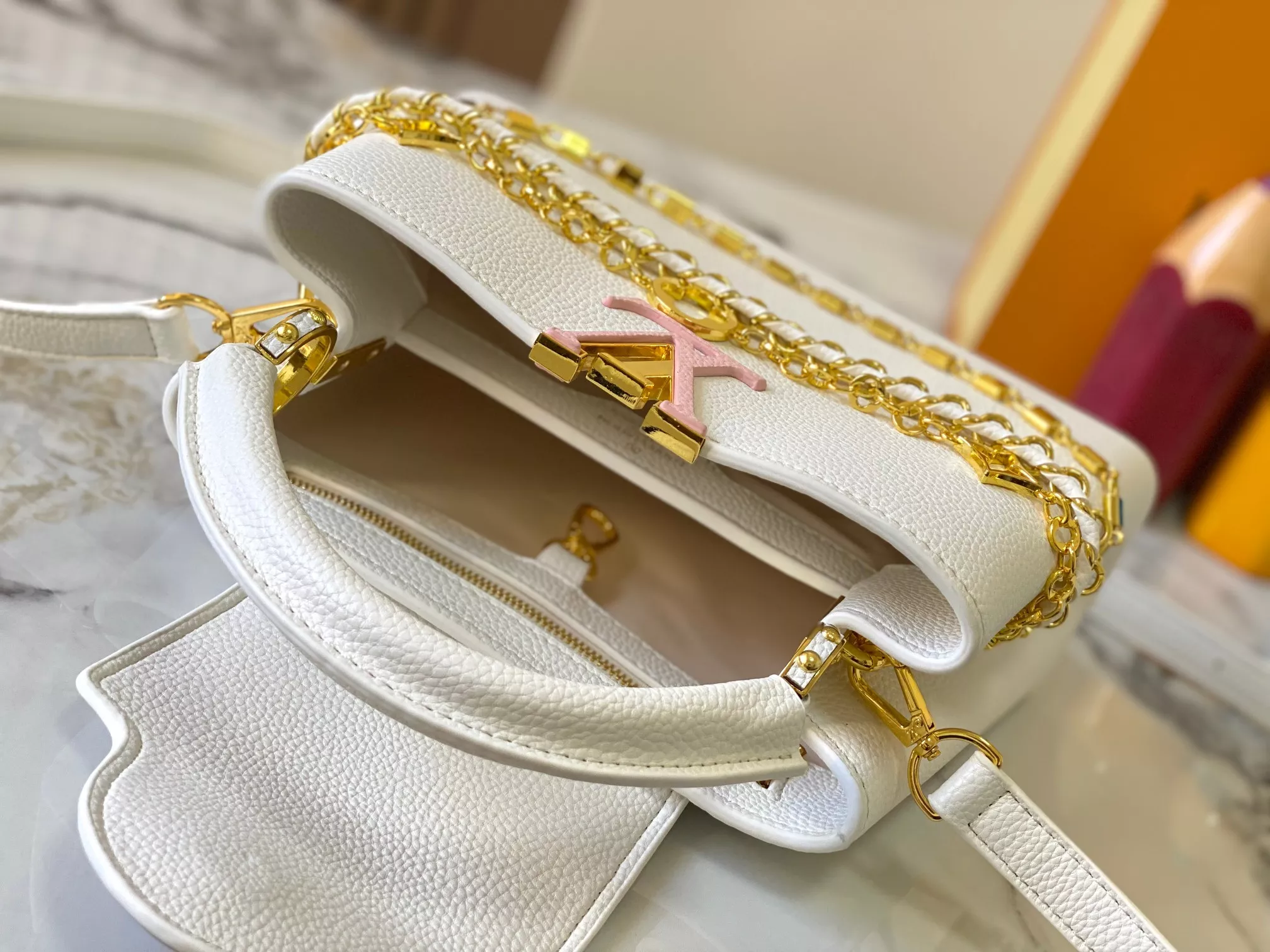 Compact 825 Louis Vuitton AAA Quality Messenger Bags For Women