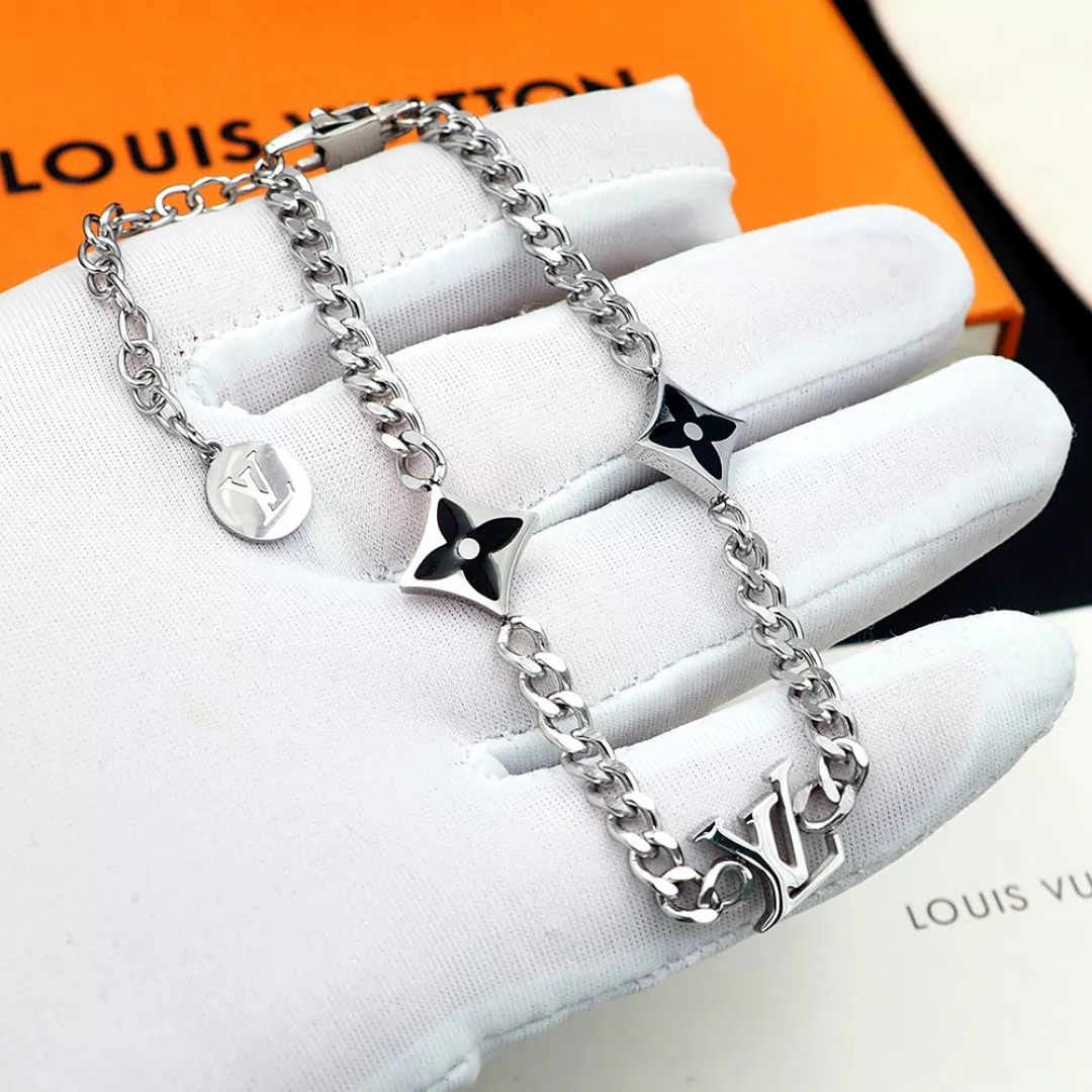 Compact 8269 Louis Vuitton LV Bracelets