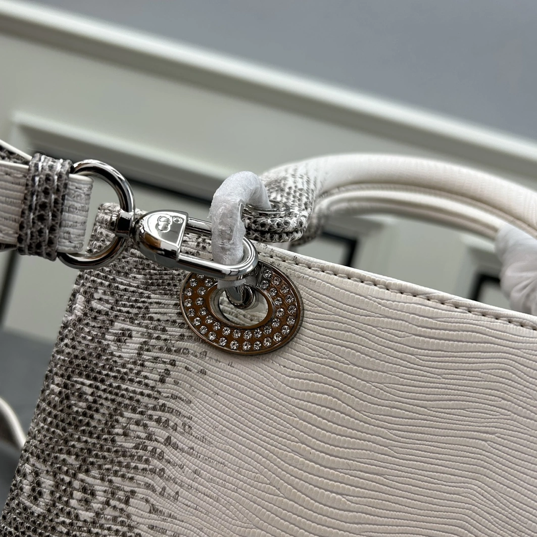 Compact 8465 Christian Dior AAA Quality Handbags For Women