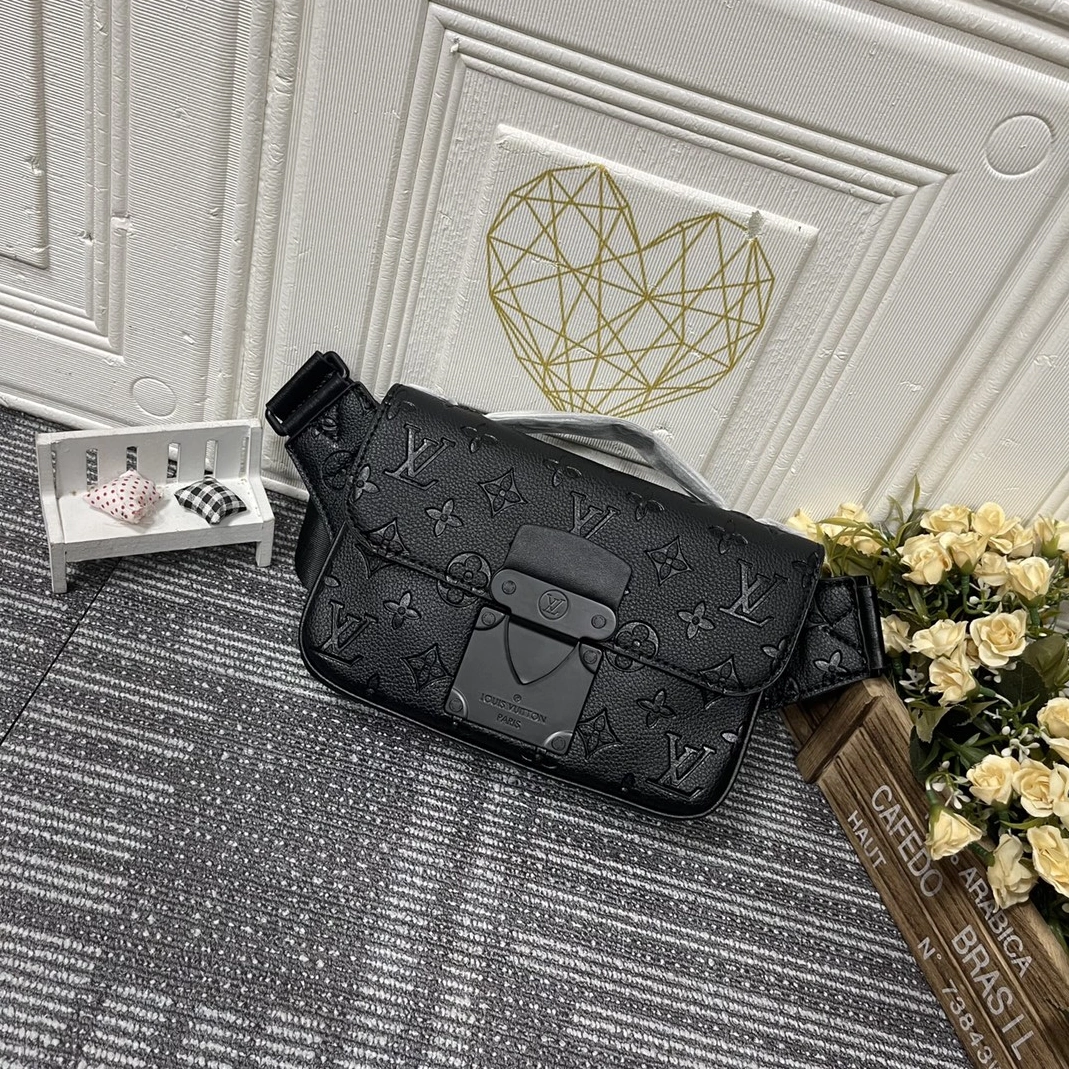 Compact 8472 Louis Vuitton LV AAA Quality Belt Bags For Men