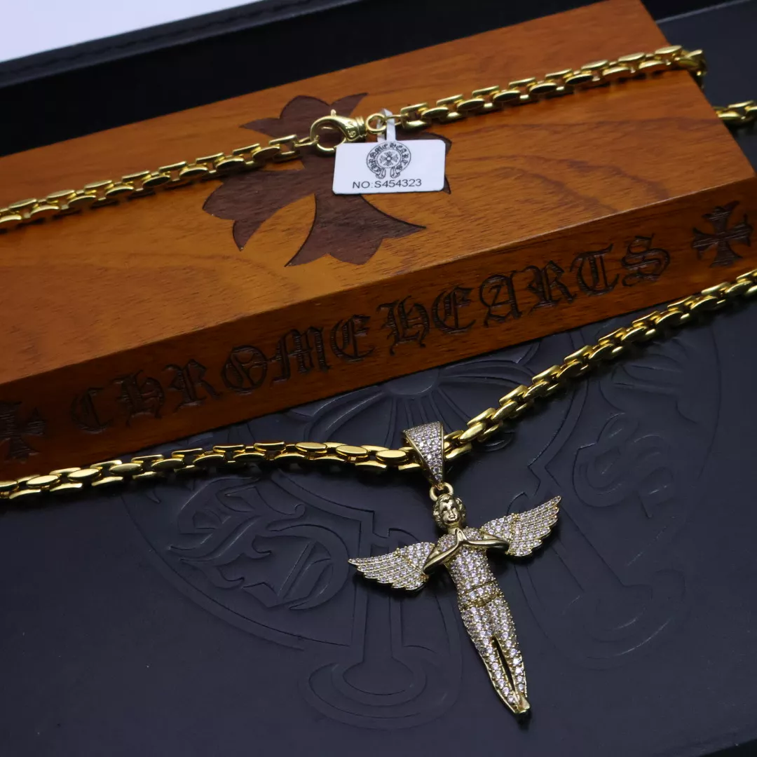 Compact 8524 Chrome Hearts Necklaces
