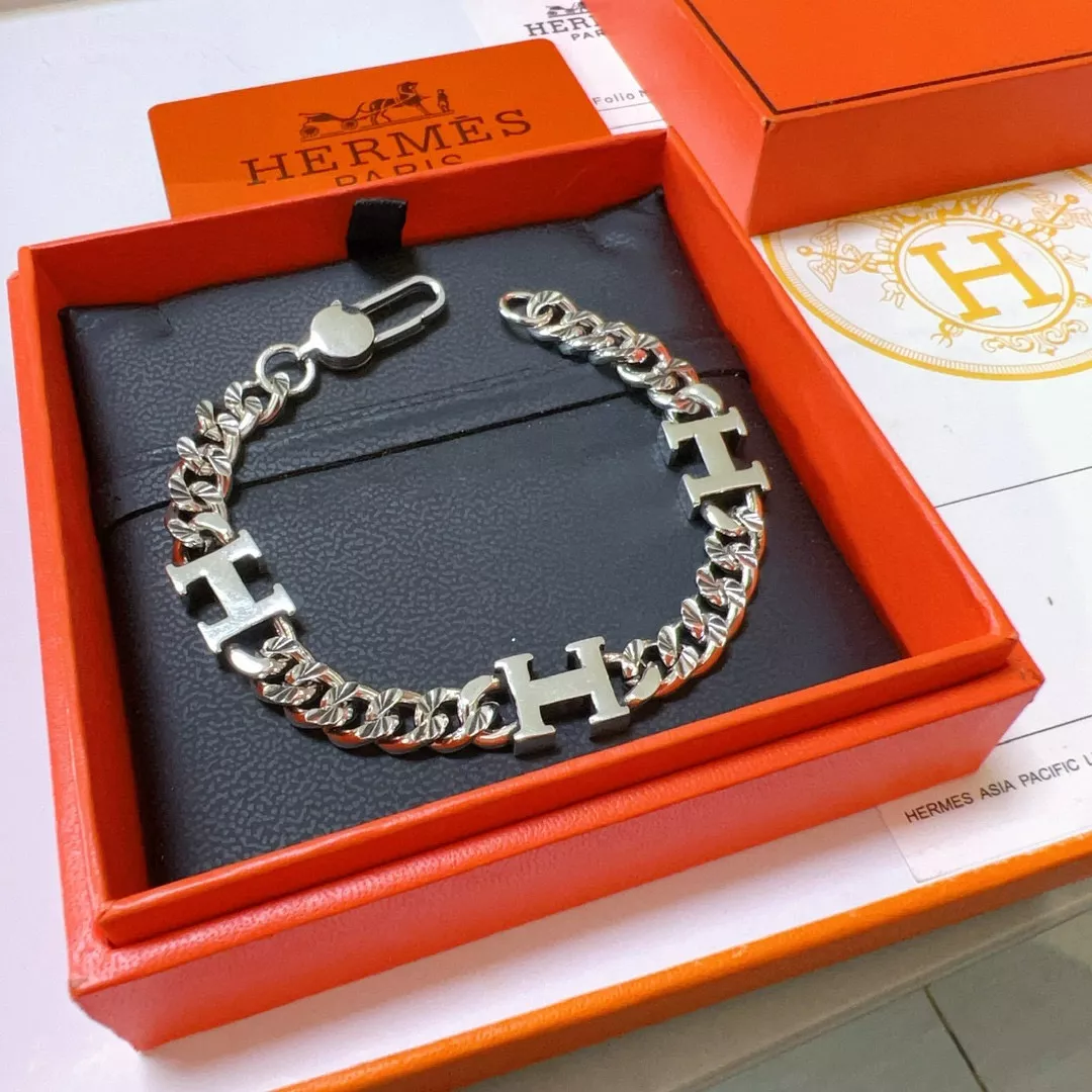Compact 871 Hermes Bracelets