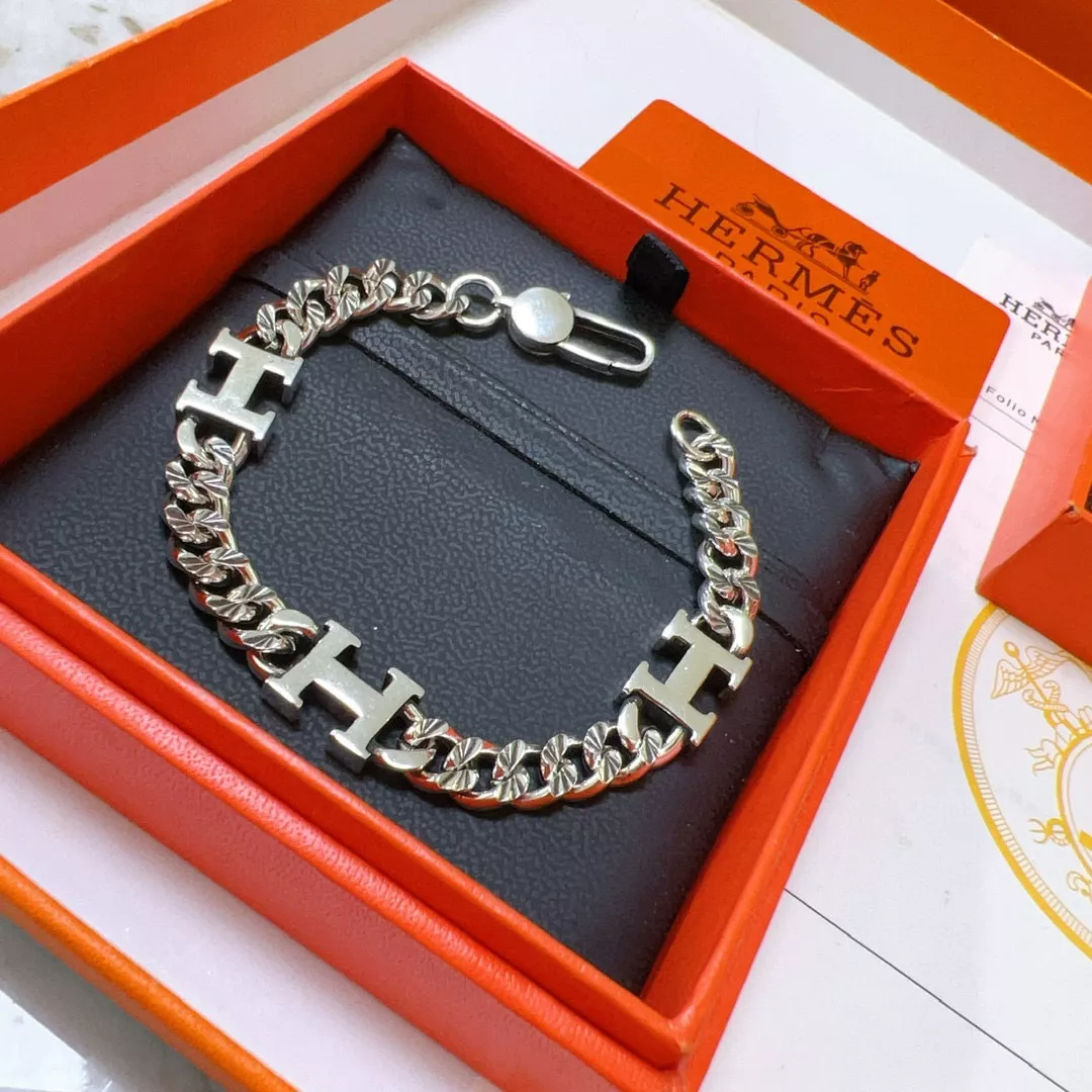 Compact 871 Hermes Bracelets