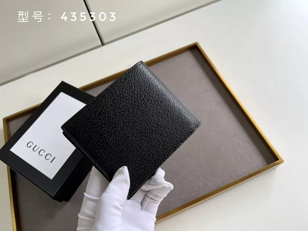 Compact 8749 Gucci Wallets For Men