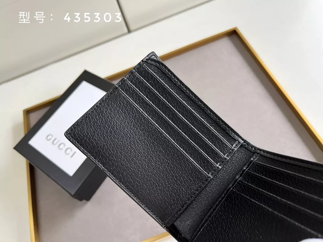 Compact 8749 Gucci Wallets For Men