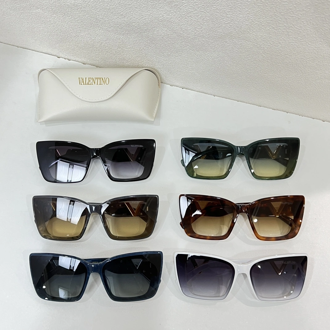 Compact 8816 Valentino AAA Quality Sunglasses
