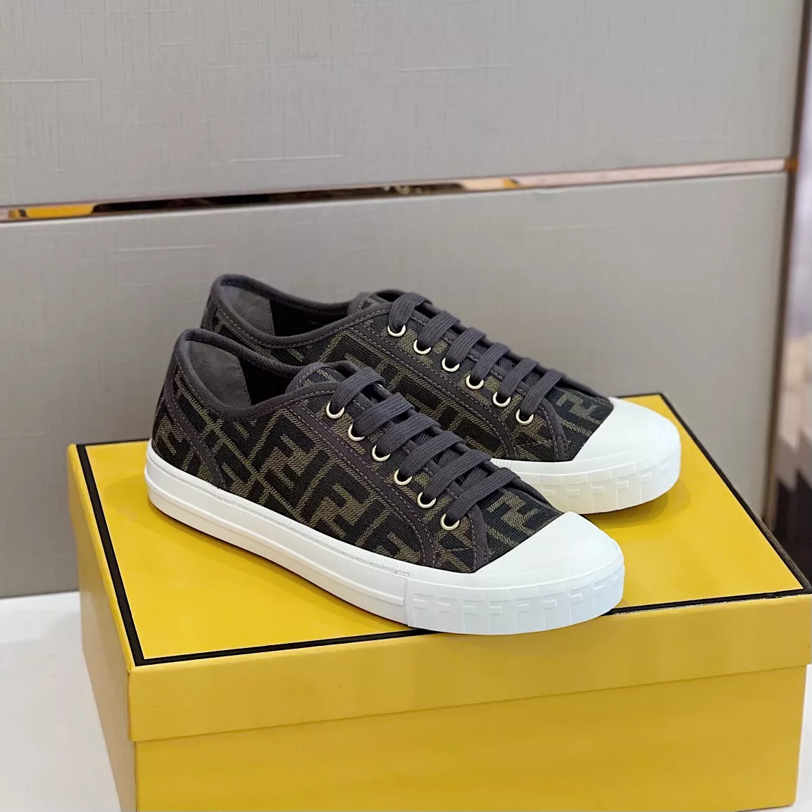 Compact 8846 Fendi Casual Shoes For Men