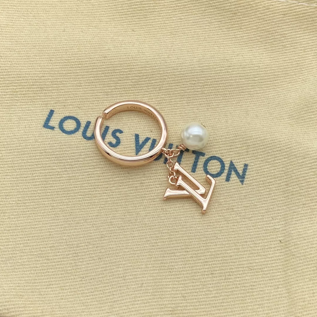 Compact 8921 Louis Vuitton LV Rings