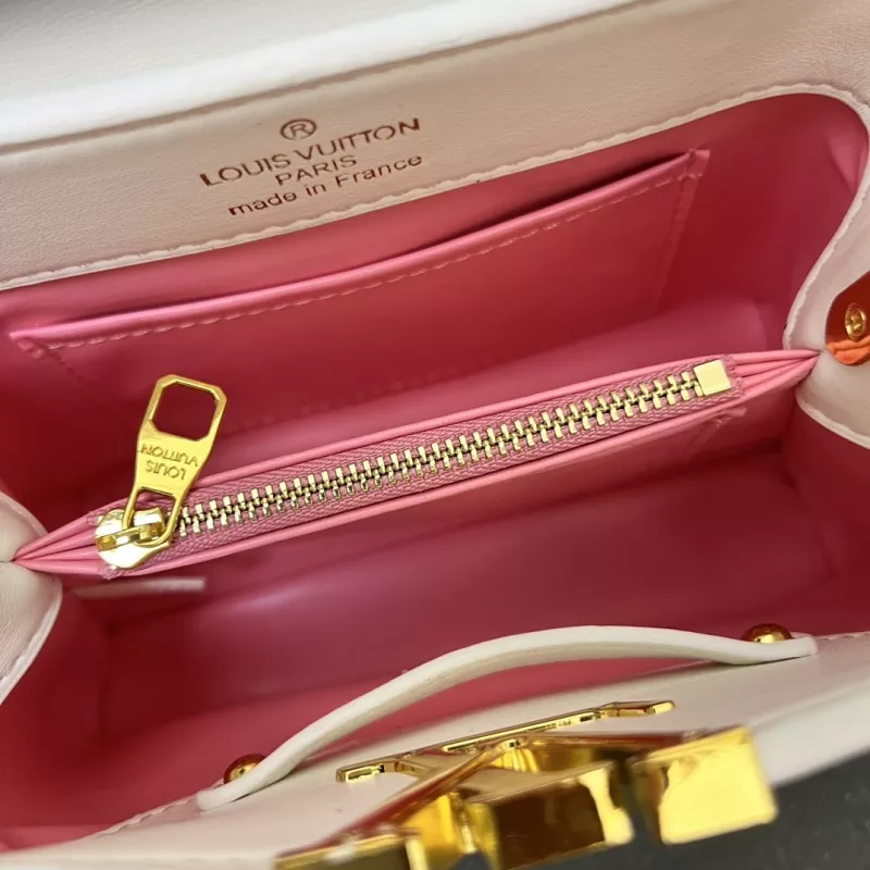 Compact 8962 Louis Vuitton AAA Quality Handbags For Women