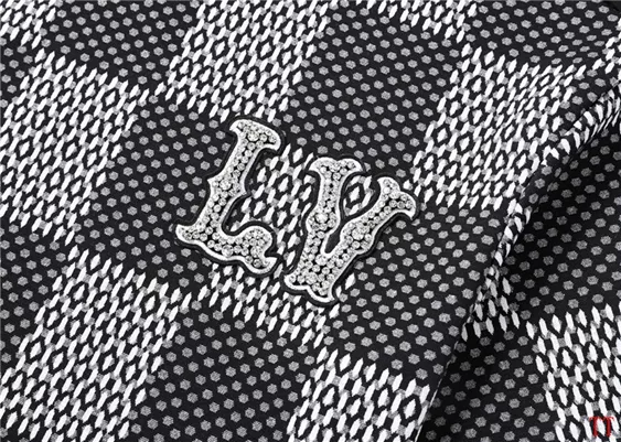 Compact 904 Louis Vuitton LV Tracksuits Short Sleeved For Men