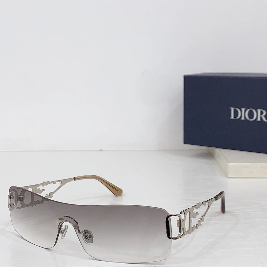 Compact 9110 Christian Dior AAA Quality Sunglasses
