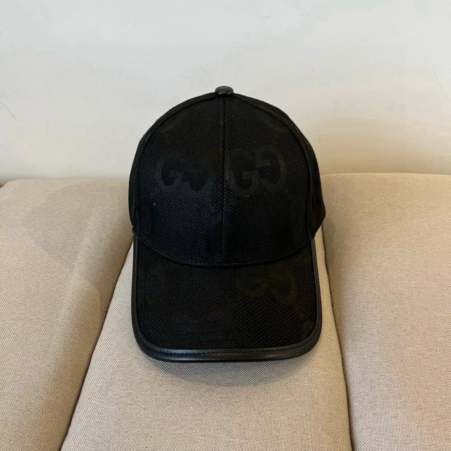 Compact 9111 Gucci Caps
