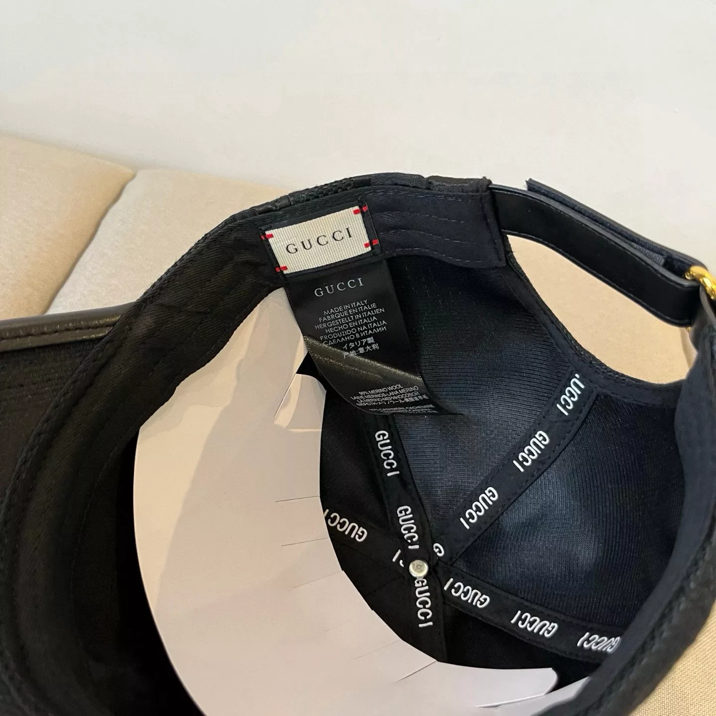 Compact 9111 Gucci Caps
