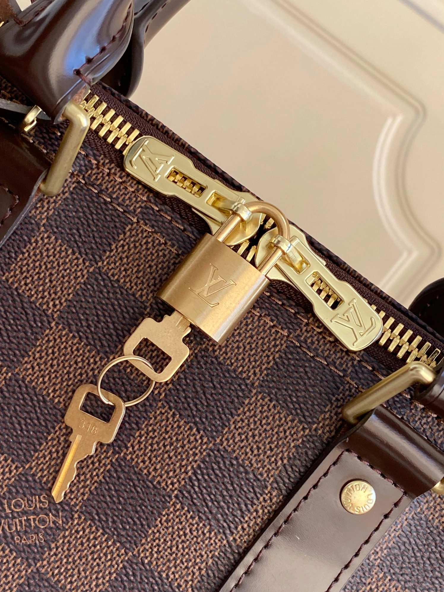 Compact 9248 Louis Vuitton Travel Bags