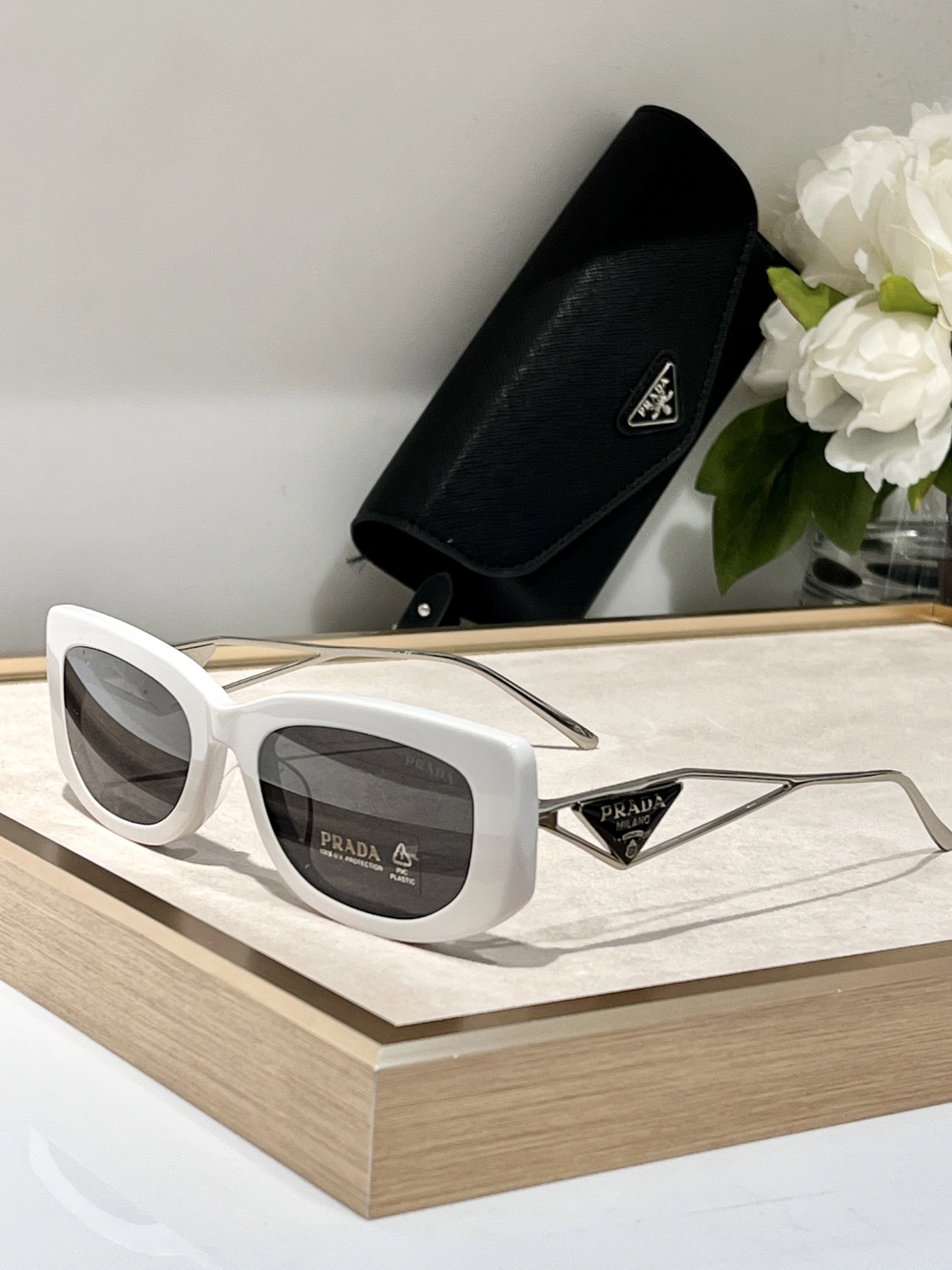 Compact 9268 Prada AAA Quality Sunglasses