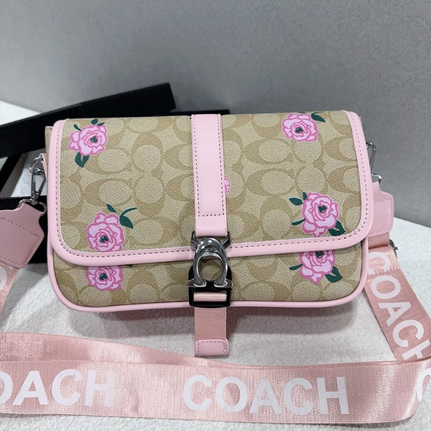 Compact 9518 Coach Messenger Bag For Women