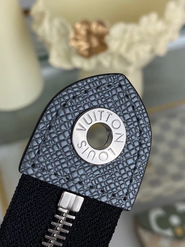 Compact 9563 Louis Vuitton AAA Quality Wallets