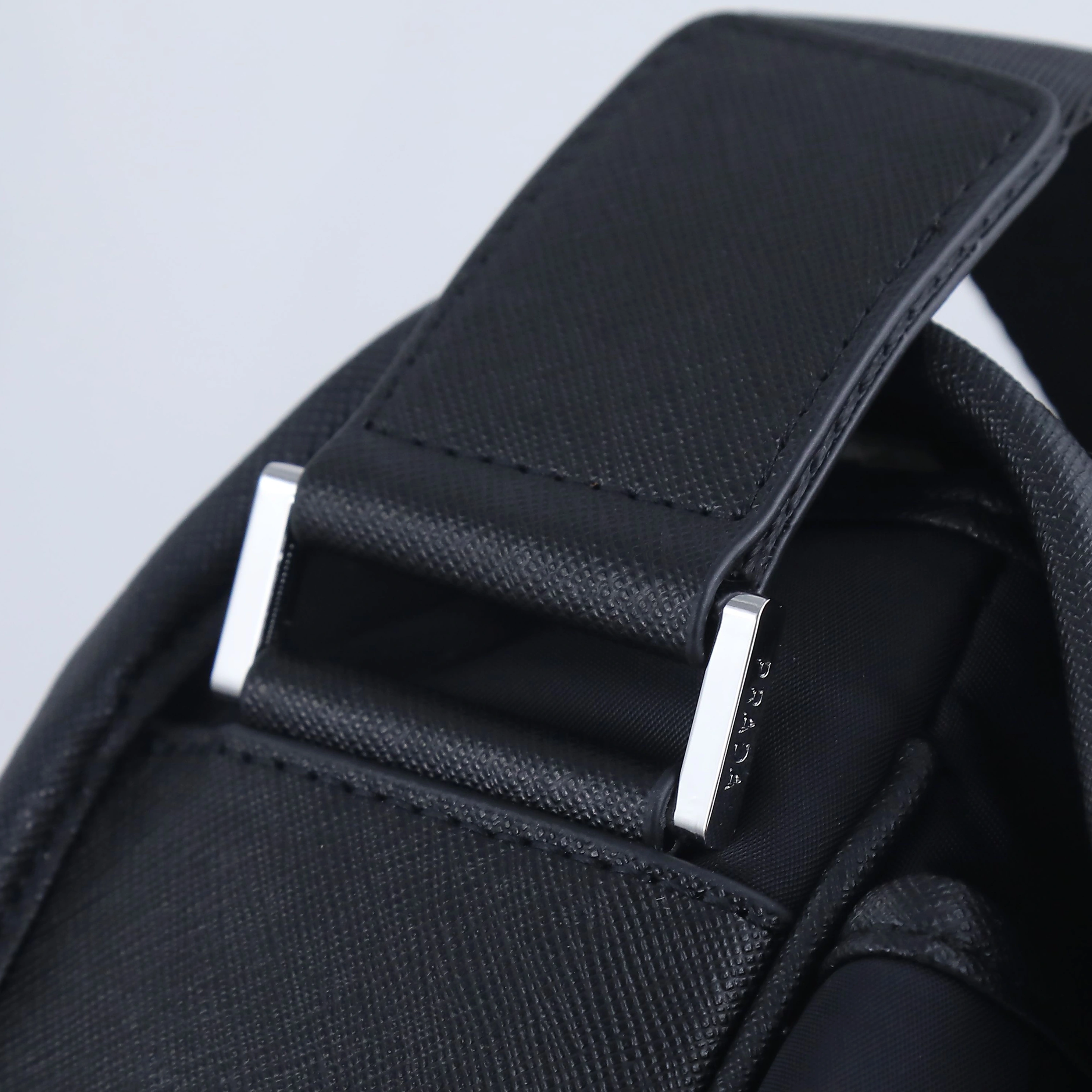 Compact 9809 Prada AAA Man Messenger Bags