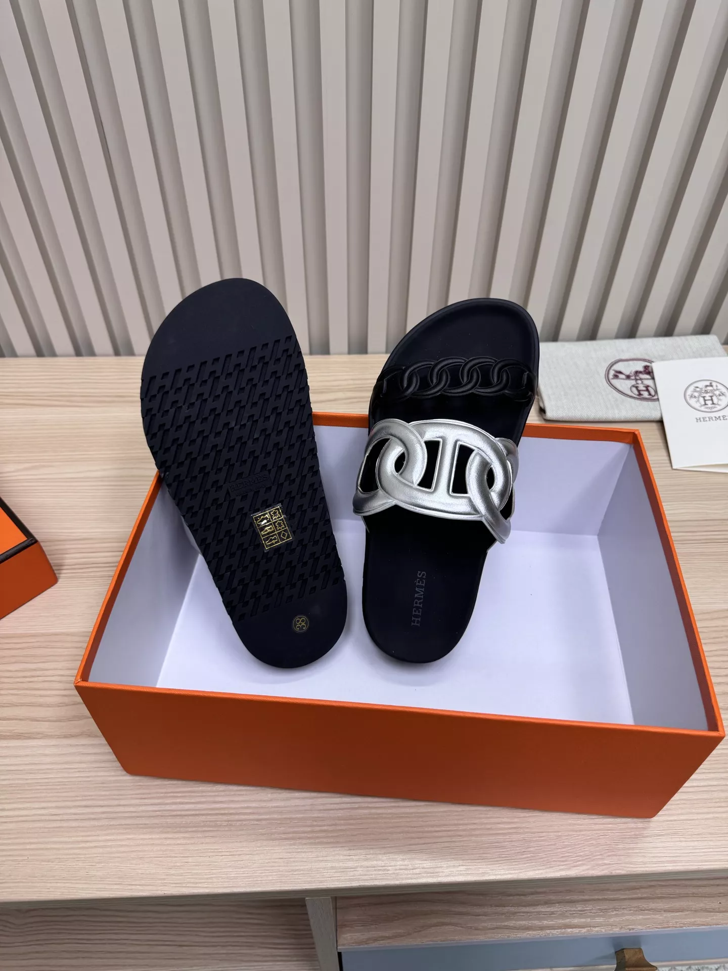 Compact 9835 Hermes Slippers For Men