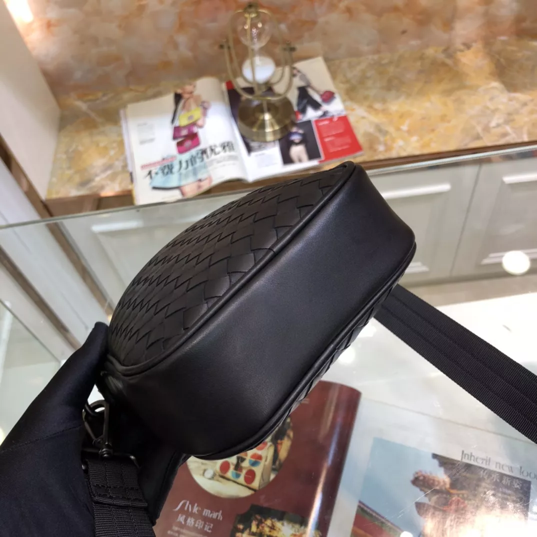 Compact 9961 Bottega Veneta AAA Man Messenger Bags