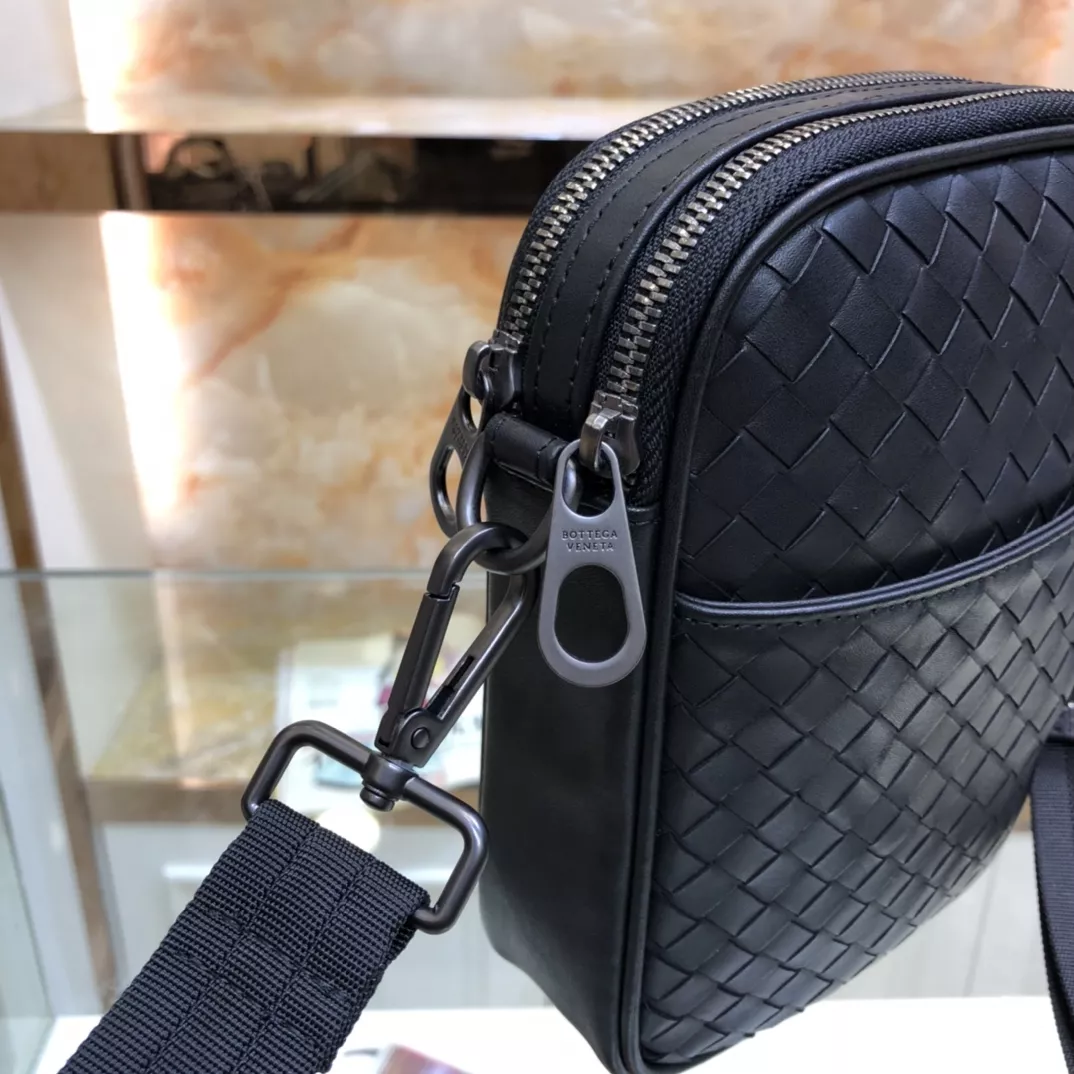 Compact 9961 Bottega Veneta AAA Man Messenger Bags