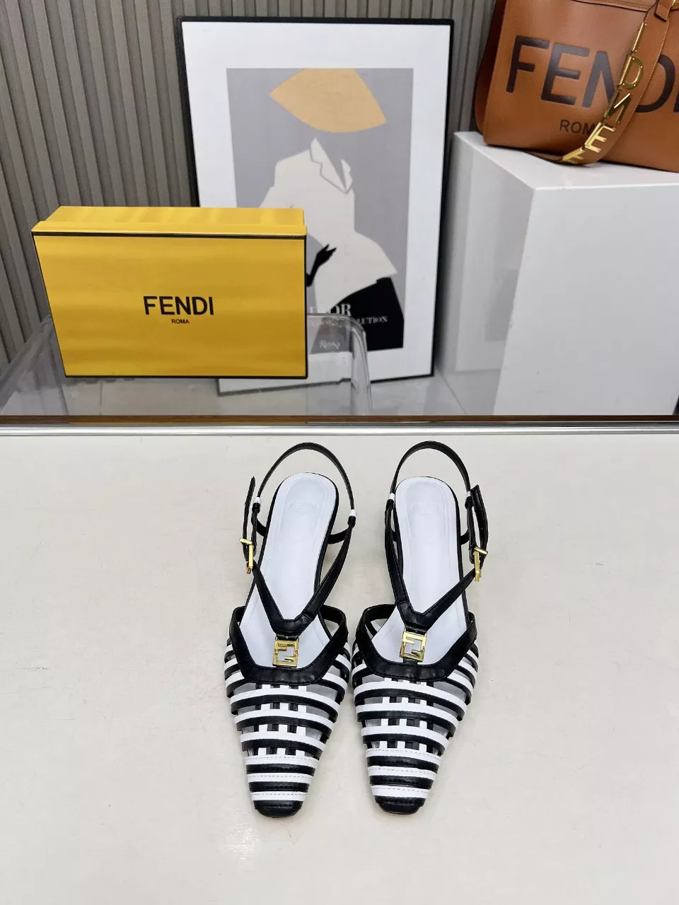 Compact 9965 Fendi Sandal For Women
