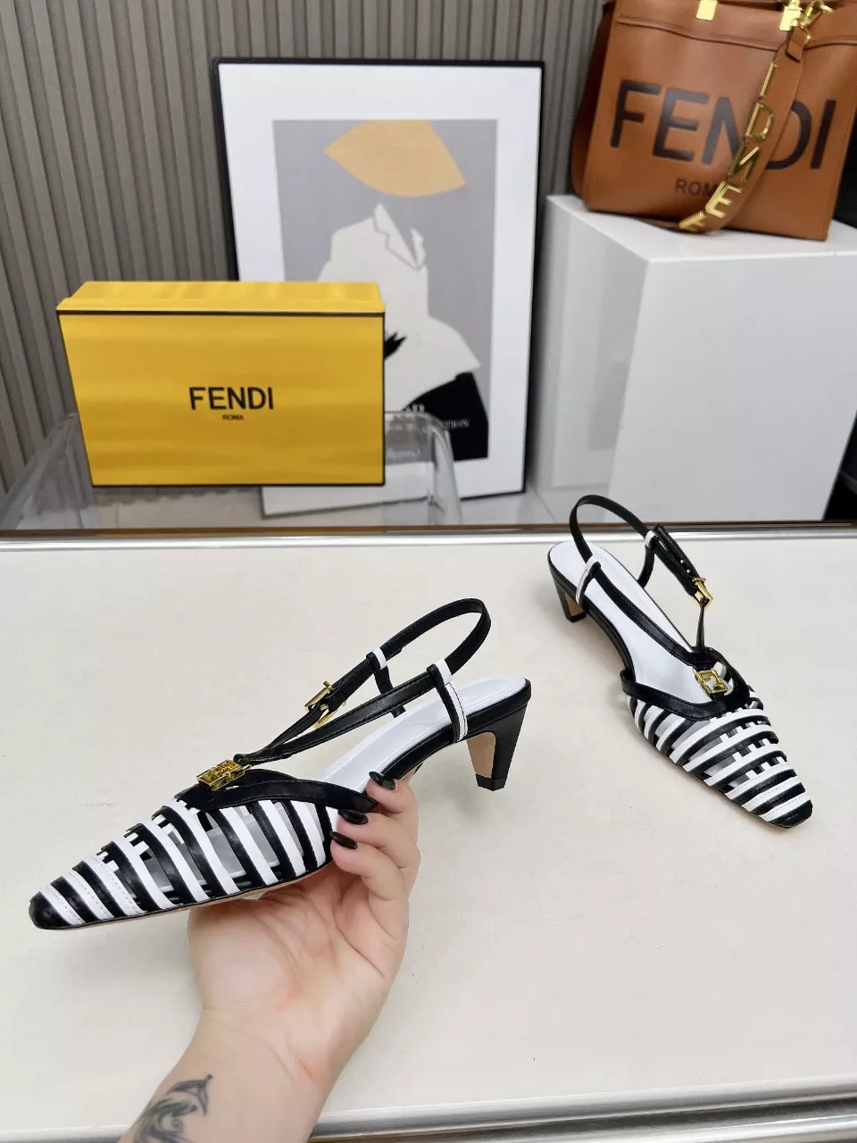 Compact 9965 Fendi Sandal For Women