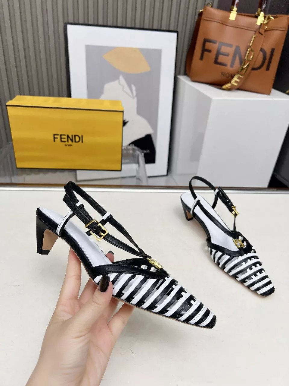 Compact 9965 Fendi Sandal For Women