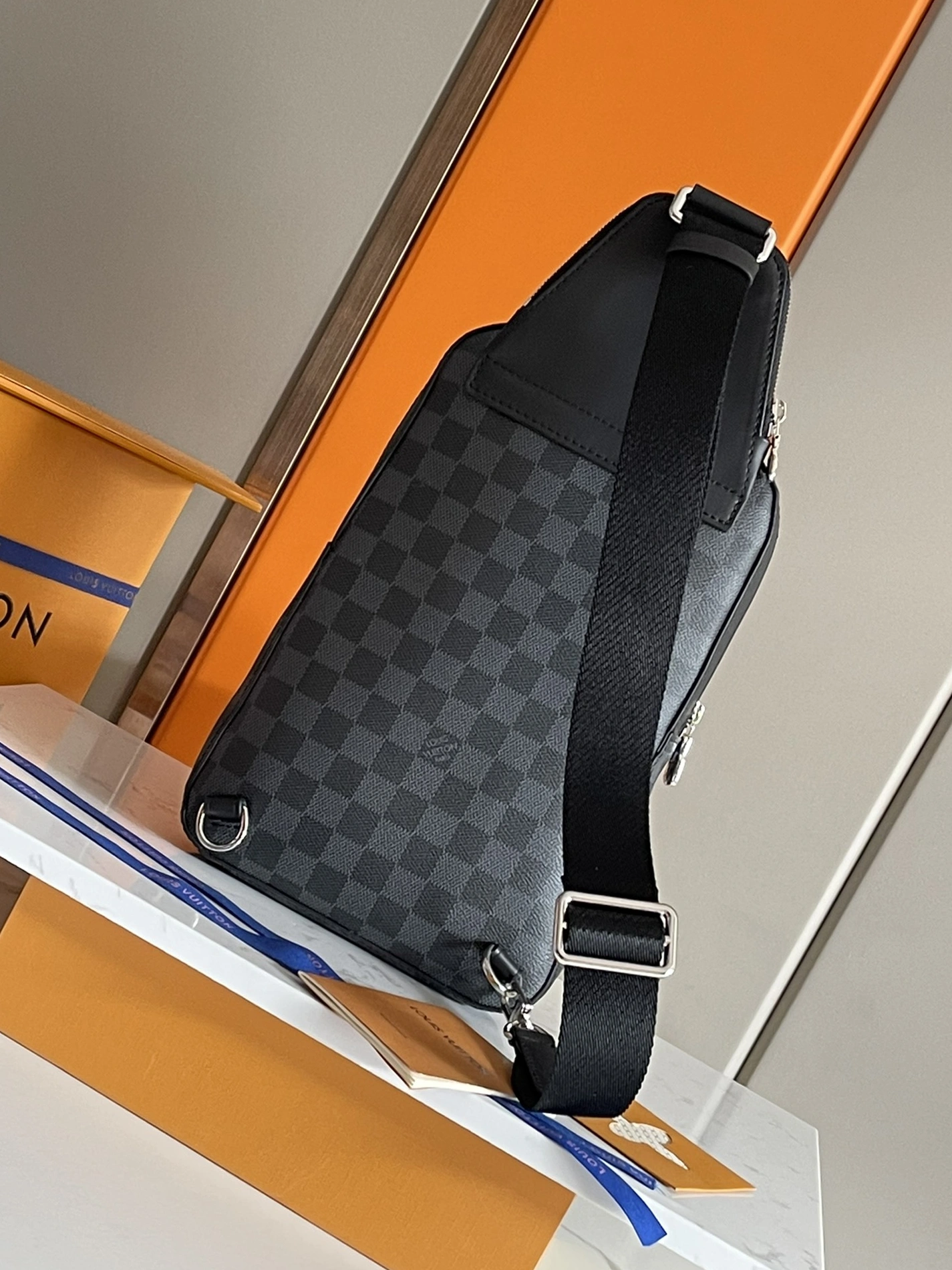 Cozy 1043 Louis Vuitton AAA Man Messenger Bags